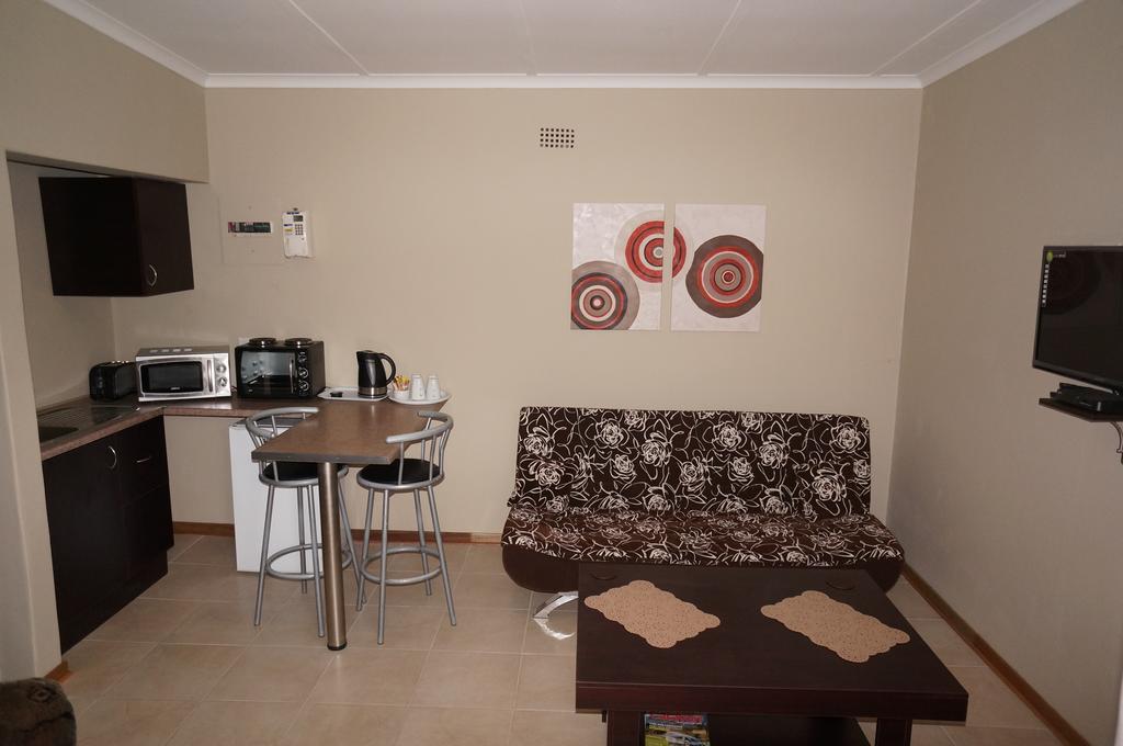 Mckala Guesthouse Kimberley Kamer foto